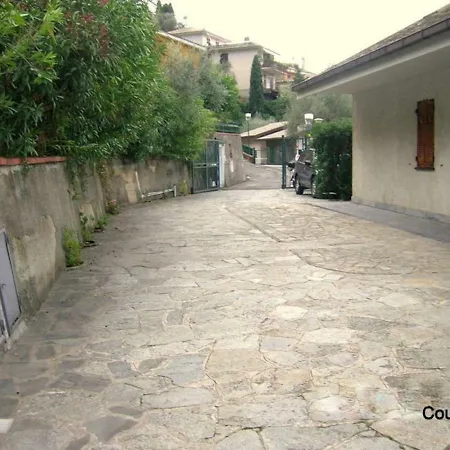 A Relaxing Surrounded By Olive Holiday home *